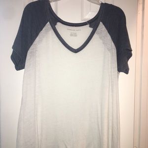 Baseball tee